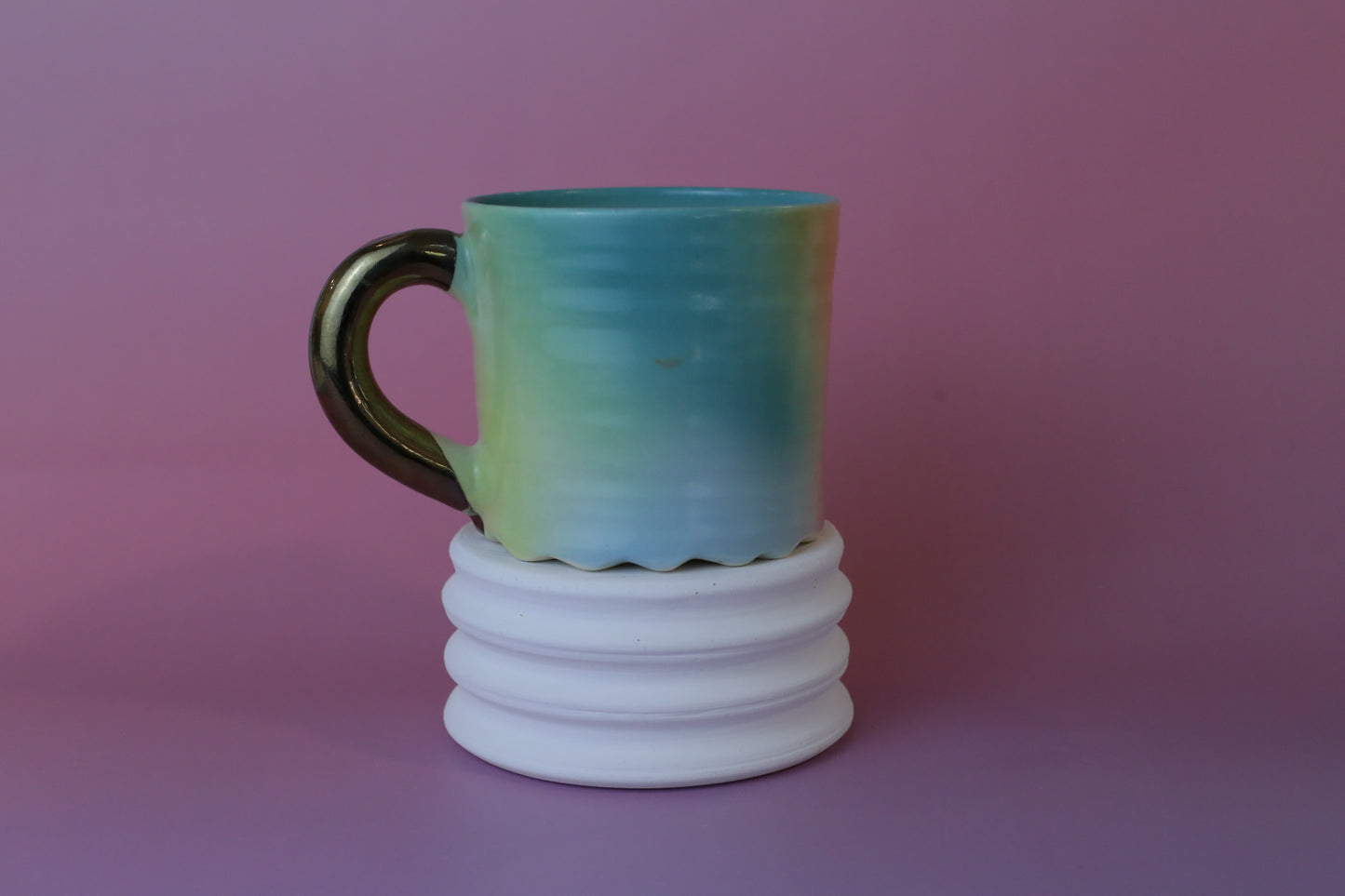 LRG Rainbow bumpy bottom mug GOLD