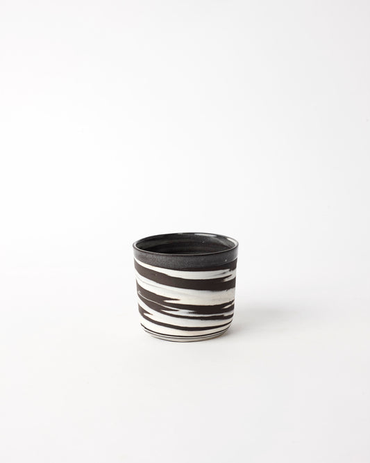 Swirl cup