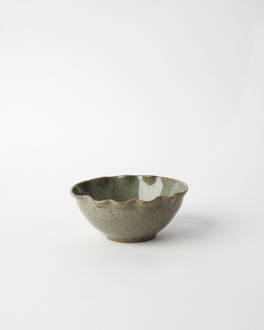 Jiggle bowl